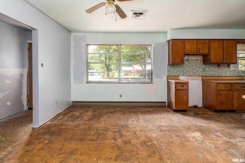 1378 Skelcher Boulevard, Makanda, Illinois 62958, 3 Bedrooms Bedrooms, 0 ,2 BathroomsBathrooms,Residential,For Sale,Skelcher,0,RMAEB459815