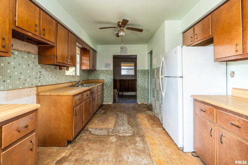 1378 Skelcher Boulevard, Makanda, Illinois 62958, 3 Bedrooms Bedrooms, 0 ,2 BathroomsBathrooms,Residential,For Sale,Skelcher,0,RMAEB459815