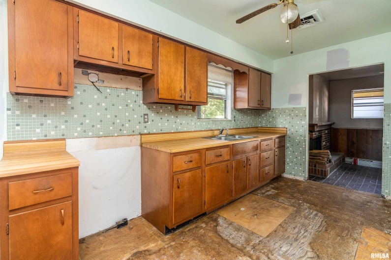 1378 Skelcher Boulevard, Makanda, Illinois 62958, 3 Bedrooms Bedrooms, 0 ,2 BathroomsBathrooms,Residential,For Sale,Skelcher,0,RMAEB459815
