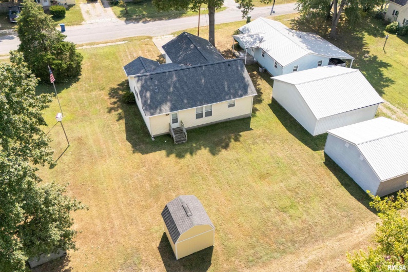 304 10TH Street, Johnston City, Illinois 62951, 3 Bedrooms Bedrooms, 0 ,2 BathroomsBathrooms,Residential,For Sale,10TH,0,RMAQC4267592