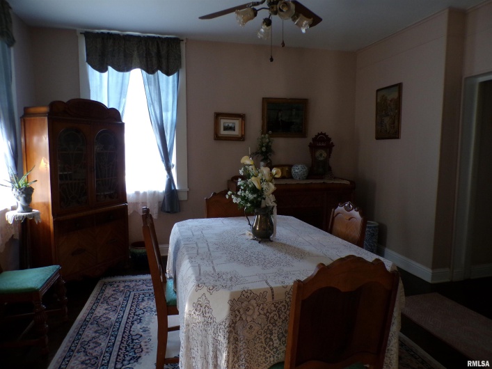 410 Saint Louis Street, Sparta, Illinois 62286, 4 Bedrooms Bedrooms, 0 ,3 BathroomsBathrooms,Residential,For Sale,Saint Louis,0,RMAEB458832