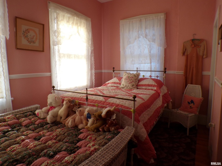 410 Saint Louis Street, Sparta, Illinois 62286, 4 Bedrooms Bedrooms, 0 ,3 BathroomsBathrooms,Residential,For Sale,Saint Louis,0,RMAEB458832