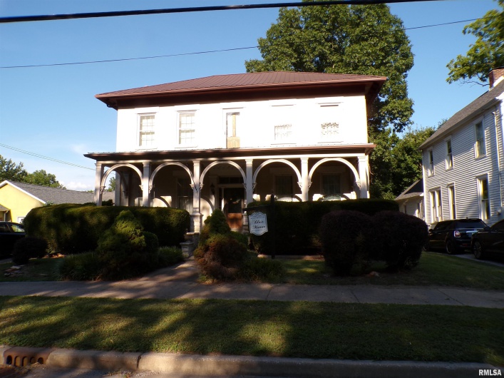 410 Saint Louis Street, Sparta, Illinois 62286, 4 Bedrooms Bedrooms, 0 ,3 BathroomsBathrooms,Residential,For Sale,Saint Louis,0,RMAEB458832