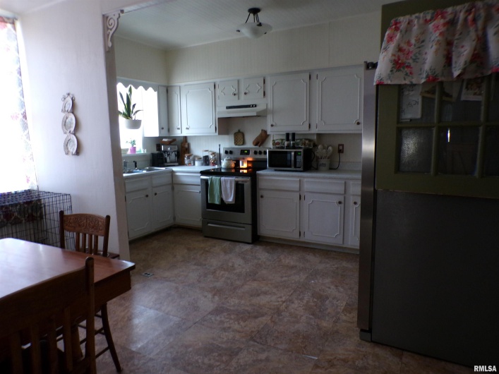 410 Saint Louis Street, Sparta, Illinois 62286, 4 Bedrooms Bedrooms, 0 ,3 BathroomsBathrooms,Residential,For Sale,Saint Louis,0,RMAEB458832