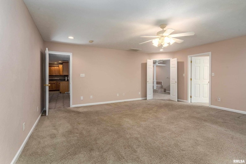 403 ARBOR Drive, Carterville, Illinois 62918, 4 Bedrooms Bedrooms, 0 ,2 BathroomsBathrooms,Residential,For Sale,ARBOR,0,RMAEB459818