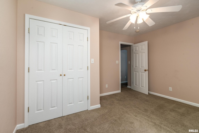 403 ARBOR Drive, Carterville, Illinois 62918, 4 Bedrooms Bedrooms, 0 ,2 BathroomsBathrooms,Residential,For Sale,ARBOR,0,RMAEB459818