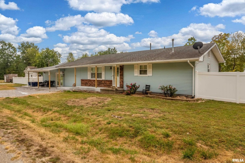 509 BERRY Street, Freeman Spur, Illinois 62841, 3 Bedrooms Bedrooms, 0 ,2 BathroomsBathrooms,Residential,For Sale,BERRY,0,RMAQC4267595