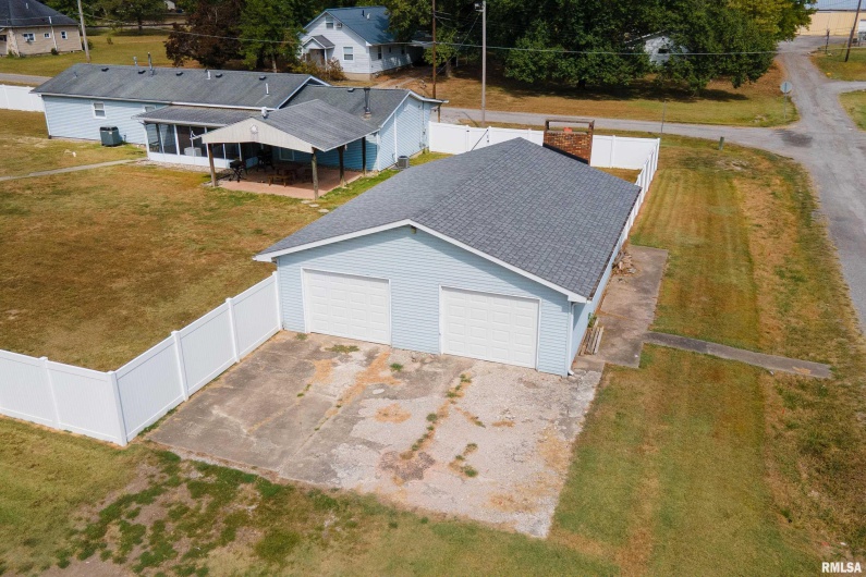 509 BERRY Street, Freeman Spur, Illinois 62841, 3 Bedrooms Bedrooms, 0 ,2 BathroomsBathrooms,Residential,For Sale,BERRY,0,RMAQC4267595