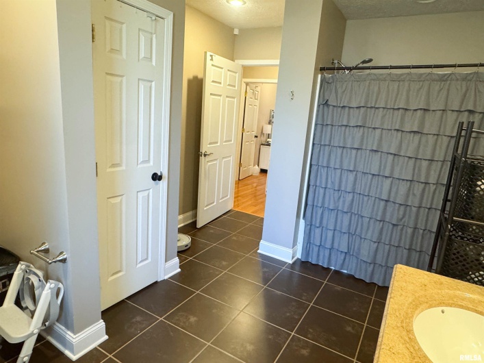 311 LOCUST Street, Jonesboro, Illinois 62952, 3 Bedrooms Bedrooms, 0 ,1 BathroomBathrooms,Residential,For Sale,LOCUST,0,RMAEB459821