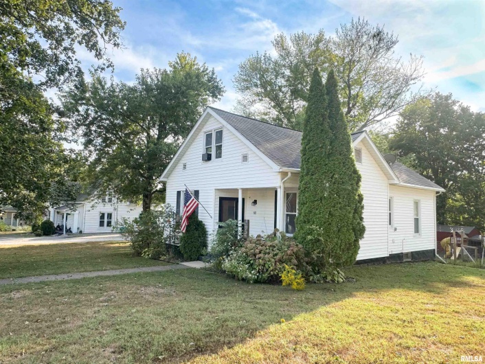 311 LOCUST Street, Jonesboro, Illinois 62952, 3 Bedrooms Bedrooms, 0 ,1 BathroomBathrooms,Residential,For Sale,LOCUST,0,RMAEB459821