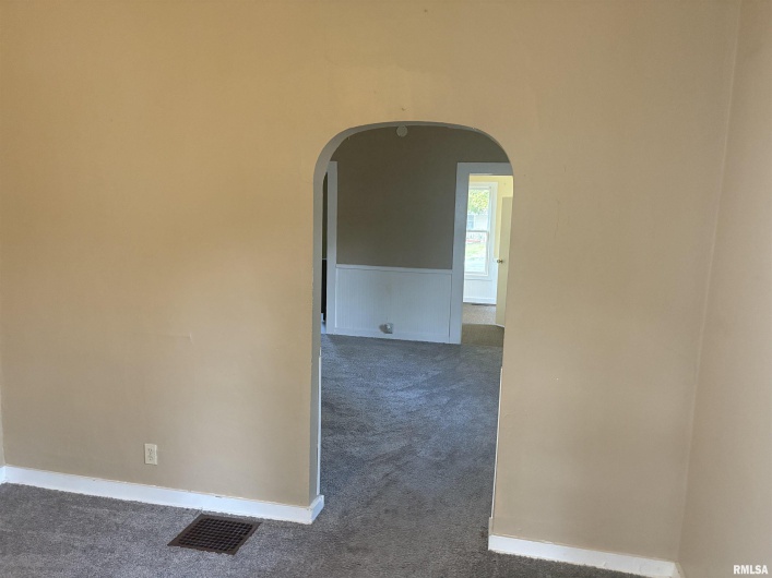 2142 HERBERT Street, Murphysboro, Illinois 62966, 3 Bedrooms Bedrooms, 0 ,1 BathroomBathrooms,Residential,For Sale,HERBERT,0,RMAEB459633