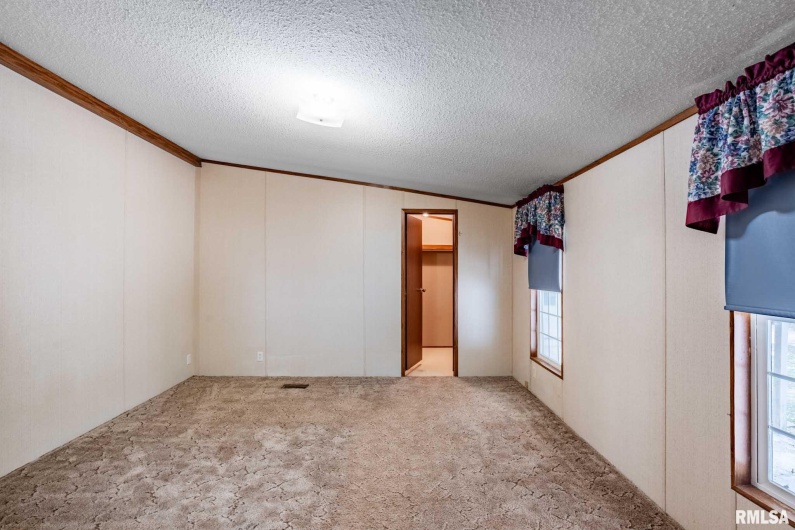 370 DOVE Lane, Elkville, Illinois 62932, 3 Bedrooms Bedrooms, 0 ,2 BathroomsBathrooms,Residential,For Sale,DOVE,0,RMAQC4267609