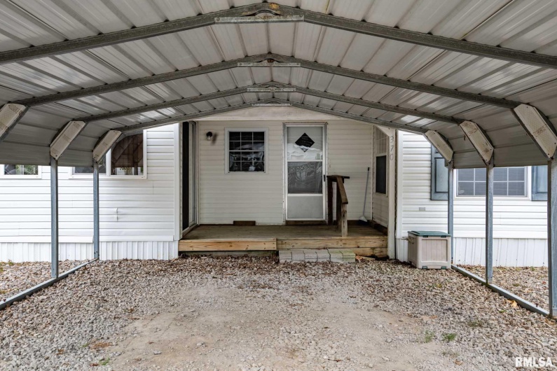 370 DOVE Lane, Elkville, Illinois 62932, 3 Bedrooms Bedrooms, 0 ,2 BathroomsBathrooms,Residential,For Sale,DOVE,0,RMAQC4267609