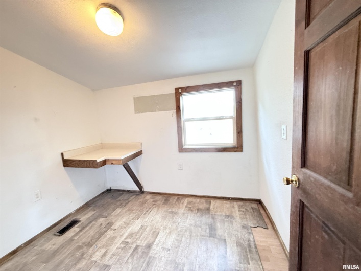 111 LINCOLN Street, Anna, Illinois 62906, 4 Bedrooms Bedrooms, 0 ,2 BathroomsBathrooms,Residential,For Sale,LINCOLN,0,RMAEB459831