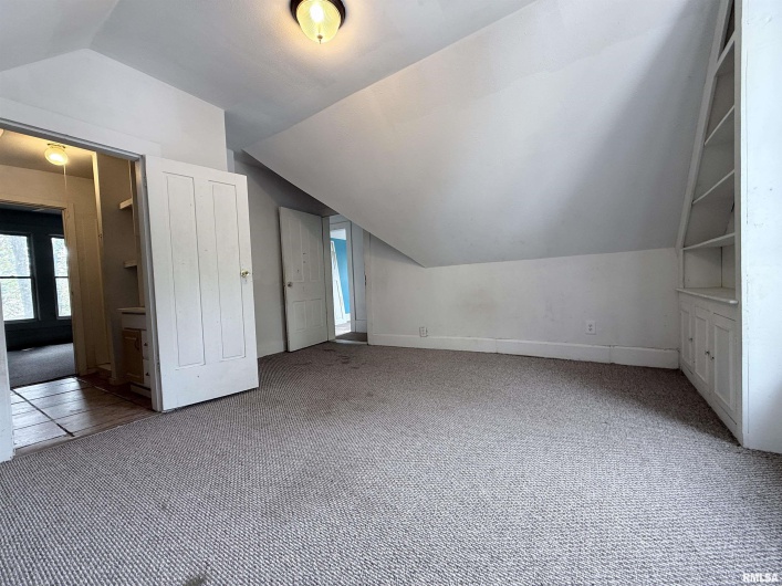 111 LINCOLN Street, Anna, Illinois 62906, 4 Bedrooms Bedrooms, 0 ,2 BathroomsBathrooms,Residential,For Sale,LINCOLN,0,RMAEB459831