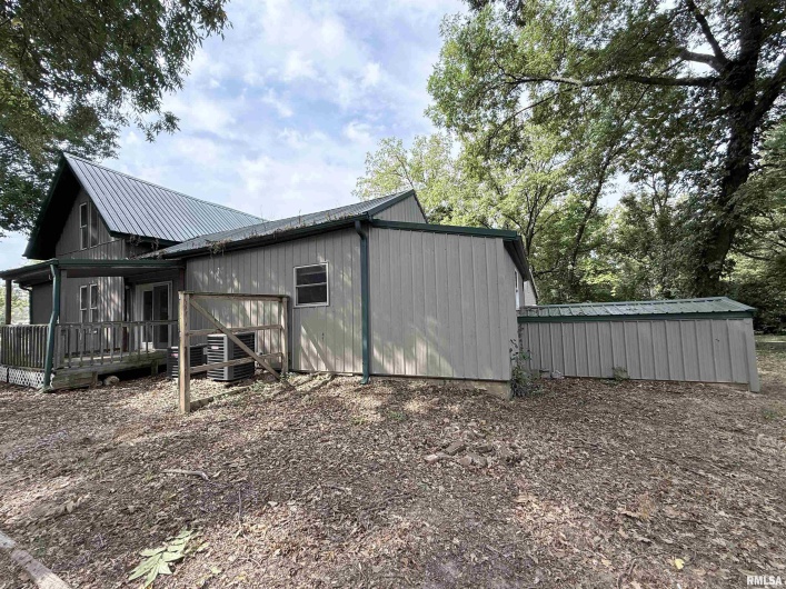 111 LINCOLN Street, Anna, Illinois 62906, 4 Bedrooms Bedrooms, 0 ,2 BathroomsBathrooms,Residential,For Sale,LINCOLN,0,RMAEB459831