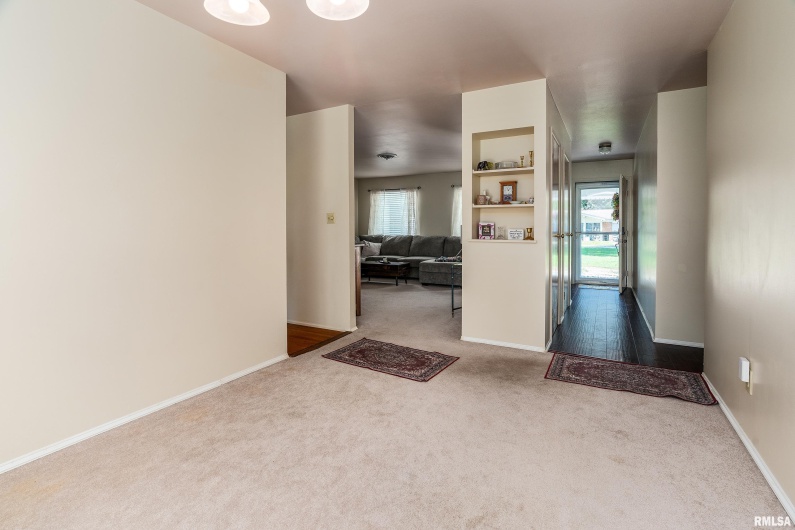 3103 WOODLAWN Place, Marion, Illinois 62959, 3 Bedrooms Bedrooms, 0 ,2 BathroomsBathrooms,Residential,For Sale,WOODLAWN,0,RMAQC4265967