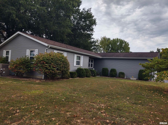 110 Stork Street, Anna, Illinois 62906, 3 Bedrooms Bedrooms, 0 ,2 BathroomsBathrooms,Residential,For Sale,Stork,0,RMAEB459832