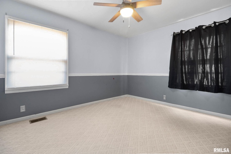 104 Deborann Drive, Carrier Mills, Illinois 62917, 3 Bedrooms Bedrooms, 0 ,1 BathroomBathrooms,Residential,For Sale,Deborann,0,RMAQC4267641
