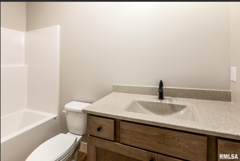 207 Rowatt Street, Cambria, Illinois 62915, 3 Bedrooms Bedrooms, 0 ,2 BathroomsBathrooms,Residential,For Sale,Rowatt,0,RMAEB459837