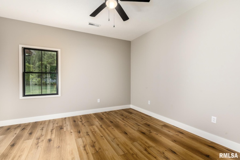 207 Rowatt Street, Cambria, Illinois 62915, 3 Bedrooms Bedrooms, 0 ,2 BathroomsBathrooms,Residential,For Sale,Rowatt,0,RMAEB459837