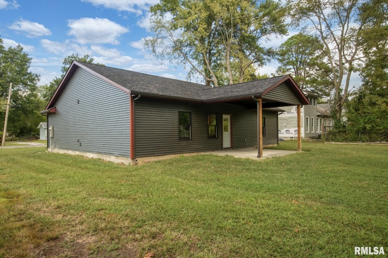 207 Rowatt Street, Cambria, Illinois 62915, 3 Bedrooms Bedrooms, 0 ,2 BathroomsBathrooms,Residential,For Sale,Rowatt,0,RMAEB459837