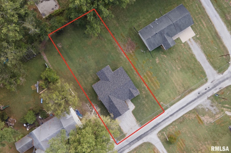 207 Rowatt Street, Cambria, Illinois 62915, 3 Bedrooms Bedrooms, 0 ,2 BathroomsBathrooms,Residential,For Sale,Rowatt,0,RMAEB459837