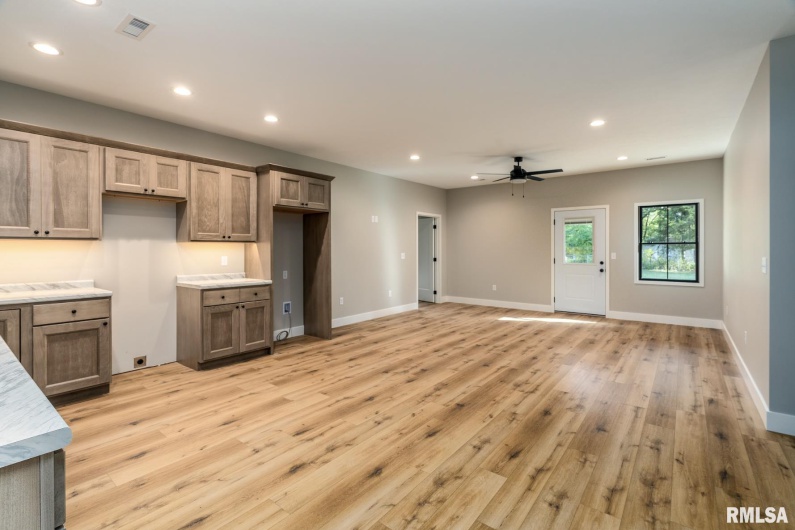 207 Rowatt Street, Cambria, Illinois 62915, 3 Bedrooms Bedrooms, 0 ,2 BathroomsBathrooms,Residential,For Sale,Rowatt,0,RMAEB459837