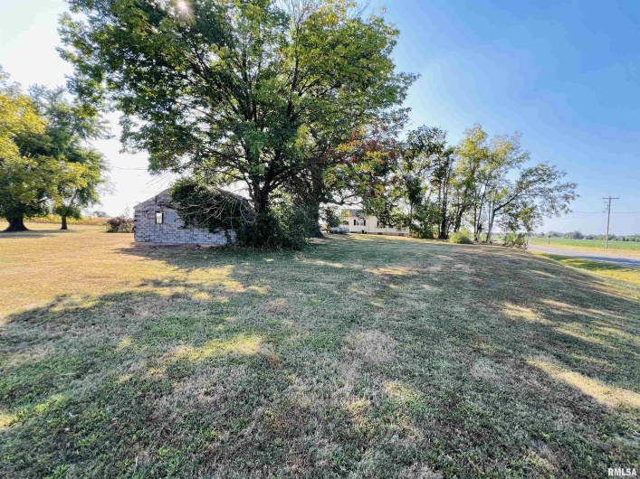 1810 Highway 142 Highway, Eldorado, Illinois 62930, 2 Bedrooms Bedrooms, 0 ,1 BathroomBathrooms,Residential,For Sale,Highway 142,0,RMAEB459838