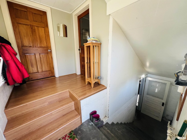 1810 Highway 142 Highway, Eldorado, Illinois 62930, 2 Bedrooms Bedrooms, 0 ,1 BathroomBathrooms,Residential,For Sale,Highway 142,0,RMAEB459838