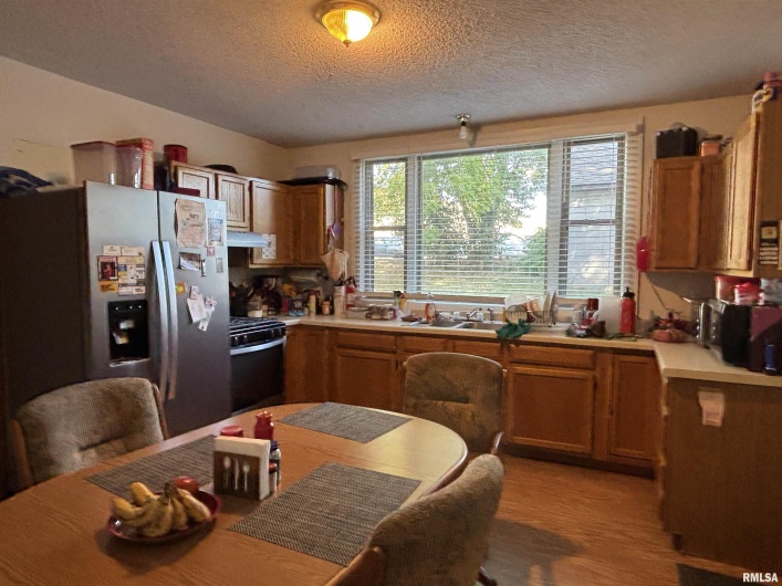 119 WARREN Street, Anna, Illinois 62906, 2 Bedrooms Bedrooms, 0 ,2 BathroomsBathrooms,Residential,For Sale,WARREN,0,RMAEB459849
