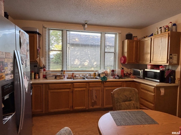 119 WARREN Street, Anna, Illinois 62906, 2 Bedrooms Bedrooms, 0 ,2 BathroomsBathrooms,Residential,For Sale,WARREN,0,RMAEB459849