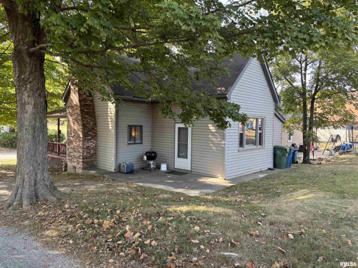 119 WARREN Street, Anna, Illinois 62906, 2 Bedrooms Bedrooms, 0 ,2 BathroomsBathrooms,Residential,For Sale,WARREN,0,RMAEB459849