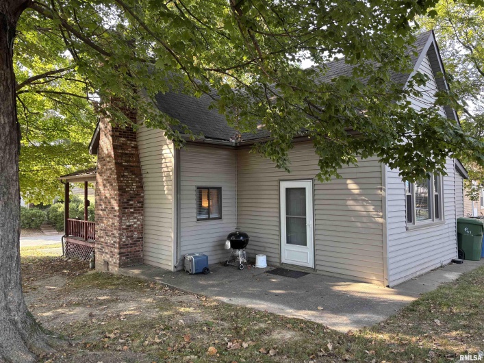 119 WARREN Street, Anna, Illinois 62906, 2 Bedrooms Bedrooms, 0 ,2 BathroomsBathrooms,Residential,For Sale,WARREN,0,RMAEB459849