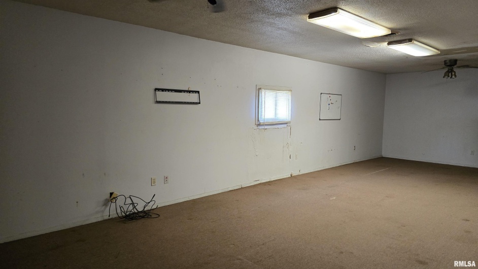 205 SHAW Street, Harrisburg, Illinois 62946, 2 Bedrooms Bedrooms, 0 ,2 BathroomsBathrooms,Residential,For Sale,SHAW,0,RMAEB457508