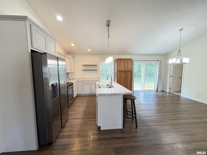 6005 CHANDLER Drive, Carterville, Illinois 62918, 4 Bedrooms Bedrooms, 0 ,2 BathroomsBathrooms,Residential,For Sale,CHANDLER,0,RMAEB459850