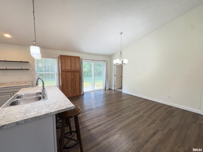 6005 CHANDLER Drive, Carterville, Illinois 62918, 4 Bedrooms Bedrooms, 0 ,2 BathroomsBathrooms,Residential,For Sale,CHANDLER,0,RMAEB459850