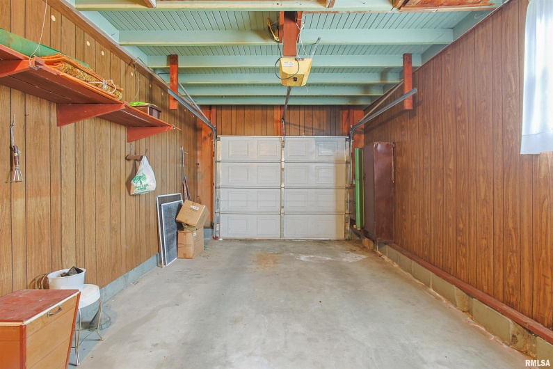 707 DOGWOOD Lane, Marion, Illinois 62959, 3 Bedrooms Bedrooms, 0 ,1 BathroomBathrooms,Residential,For Sale,DOGWOOD,0,RMAEB459856