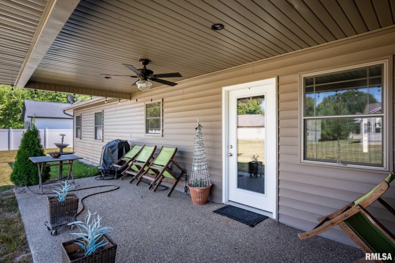 1205 WILDFLOWER Lane, Herrin, Illinois 62948, 4 Bedrooms Bedrooms, 0 ,2 BathroomsBathrooms,Residential,For Sale,WILDFLOWER,0,RMAQC4267693