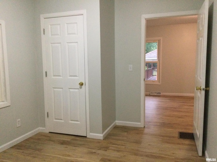110 EAST Avenue, Anna, Illinois 62906, 3 Bedrooms Bedrooms, 0 ,1 BathroomBathrooms,Residential,For Sale,EAST,0,RMAQC4267709