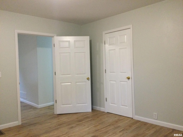 110 EAST Avenue, Anna, Illinois 62906, 3 Bedrooms Bedrooms, 0 ,1 BathroomBathrooms,Residential,For Sale,EAST,0,RMAQC4267709
