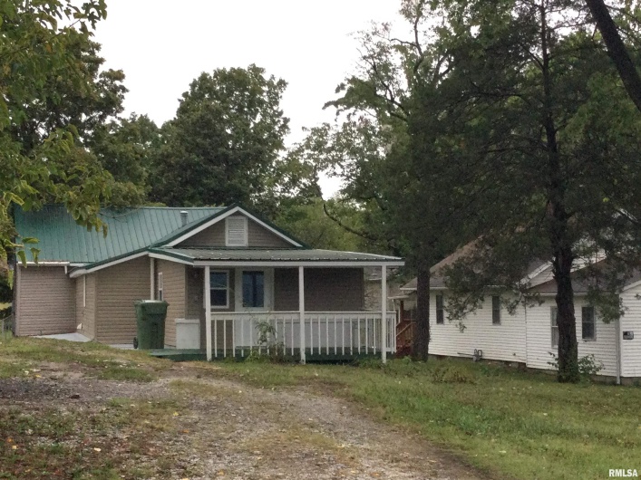 110 EAST Avenue, Anna, Illinois 62906, 3 Bedrooms Bedrooms, 0 ,1 BathroomBathrooms,Residential,For Sale,EAST,0,RMAQC4267709