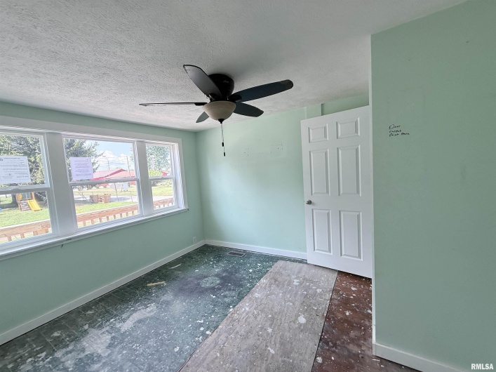407 BUCHANAN Street, Marion, Illinois 62959, 3 Bedrooms Bedrooms, 0 ,2 BathroomsBathrooms,Residential,For Sale,BUCHANAN,0,RMAEB459865