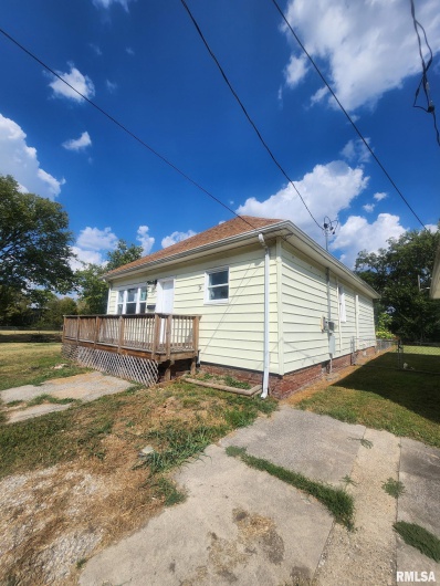 407 BUCHANAN Street, Marion, Illinois 62959, 3 Bedrooms Bedrooms, 0 ,2 BathroomsBathrooms,Residential,For Sale,BUCHANAN,0,RMAEB459865