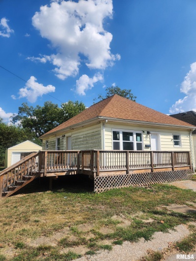 407 BUCHANAN Street, Marion, Illinois 62959, 3 Bedrooms Bedrooms, 0 ,2 BathroomsBathrooms,Residential,For Sale,BUCHANAN,0,RMAEB459865