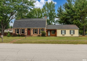 3000 KENT Street, Carbondale, Illinois 62901, 5 Bedrooms Bedrooms, 0 ,3 BathroomsBathrooms,Residential,For Sale,KENT,0,RMAEB459866