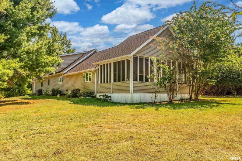 350 OAK GROVE Road, Makanda, Illinois 62958, 3 Bedrooms Bedrooms, 0 ,2 BathroomsBathrooms,Residential,For Sale,OAK GROVE,0,RMAEB459867