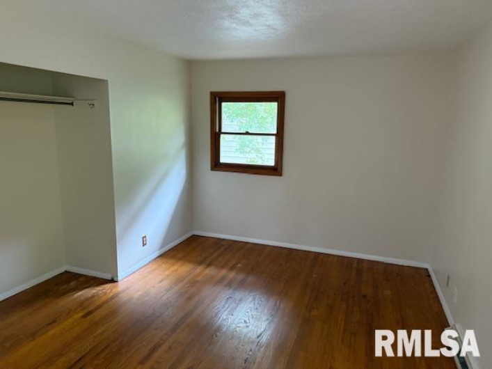 1206 Schwartz Street, Carbondale, Illinois 62901, 5 Bedrooms Bedrooms, 0 ,2 BathroomsBathrooms,Residential,For Sale,Schwartz,0,RMAEB459870