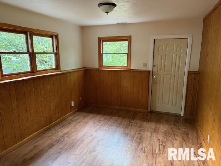 1206 Schwartz Street, Carbondale, Illinois 62901, 5 Bedrooms Bedrooms, 0 ,2 BathroomsBathrooms,Residential,For Sale,Schwartz,0,RMAEB459870