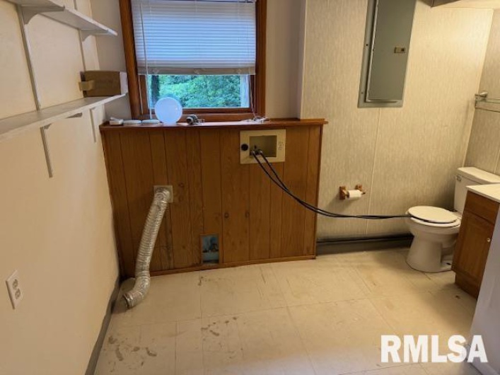 1206 Schwartz Street, Carbondale, Illinois 62901, 5 Bedrooms Bedrooms, 0 ,2 BathroomsBathrooms,Residential,For Sale,Schwartz,0,RMAEB459870